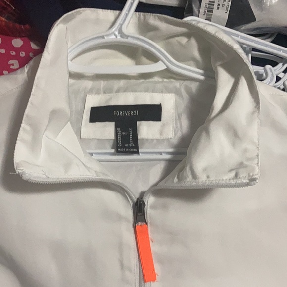 Windbreaker - Picture 2 of 5